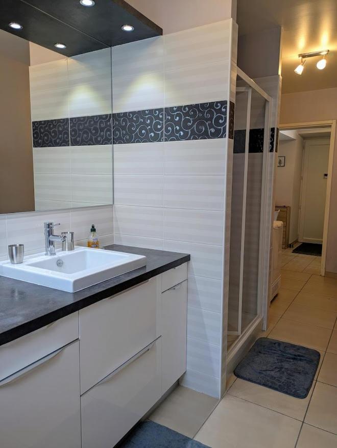 6 Pers, Centre-ville- T3, 90m2 Apartment *